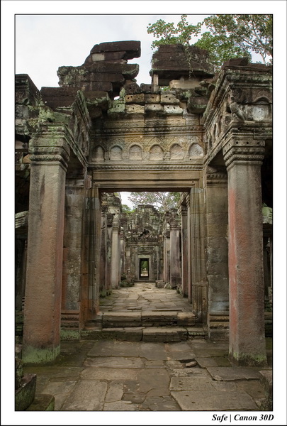 2006 - 07 - Temple angkor - Phrea Khan 32